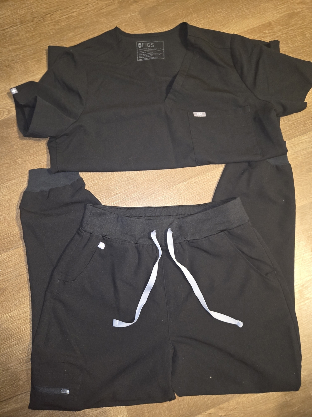 Womens FIGS Black Scrub Set V Neck Top And Drawstring Jogger Bottoms Size L/M
